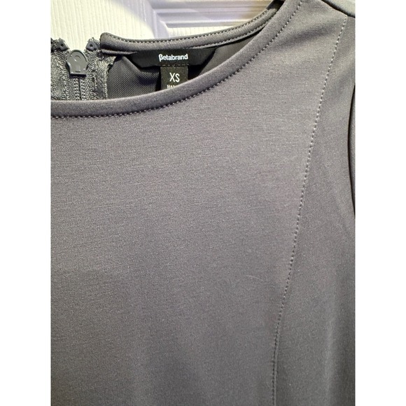 Betabrand Dresses & Skirts - Betabrand Womens Gray Sheath Dress Button Detail Short Sleeve Business Casual XS